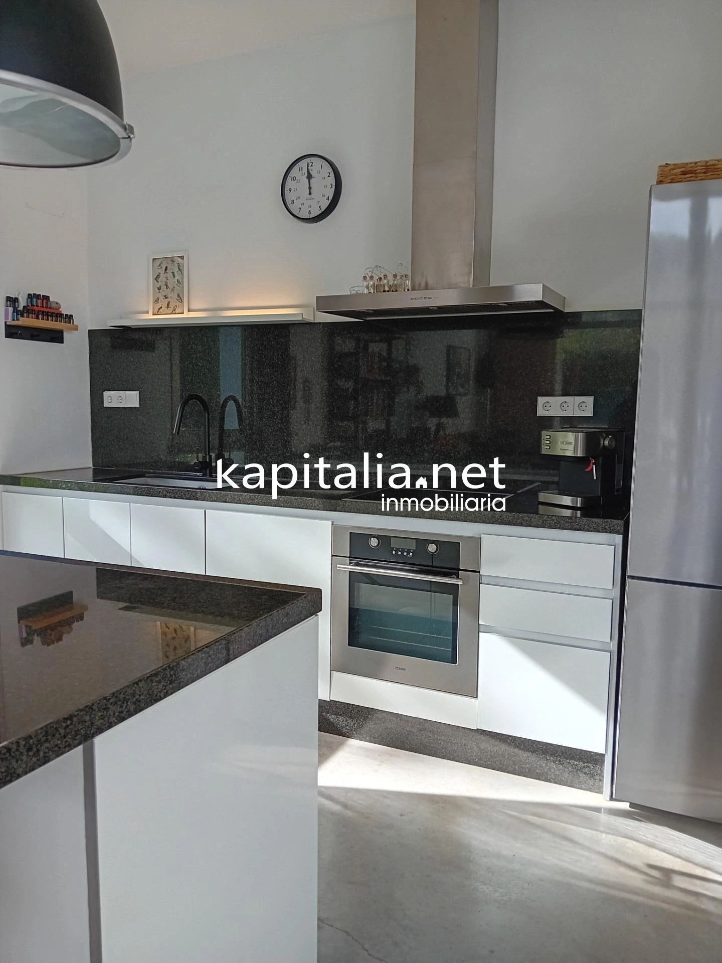 10396 - Chalet a la venta en Alfafara
