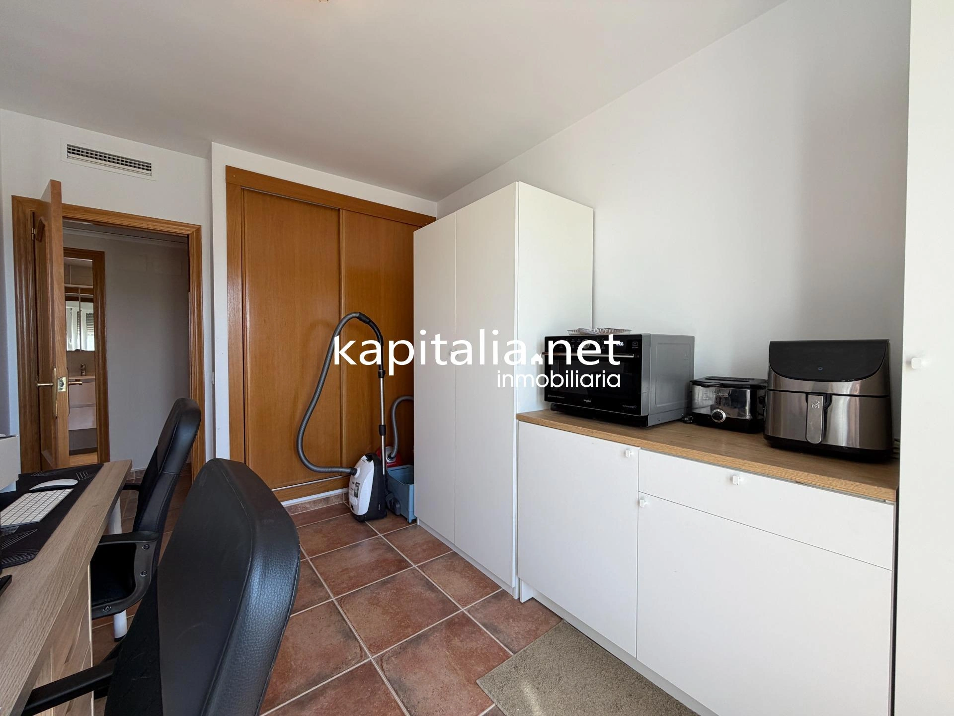 10411 - ESPECTACULAR CHALET CON JACUZZI EN OLLERIA. EN EXCLUSIVA EN KAPITALIA!!!