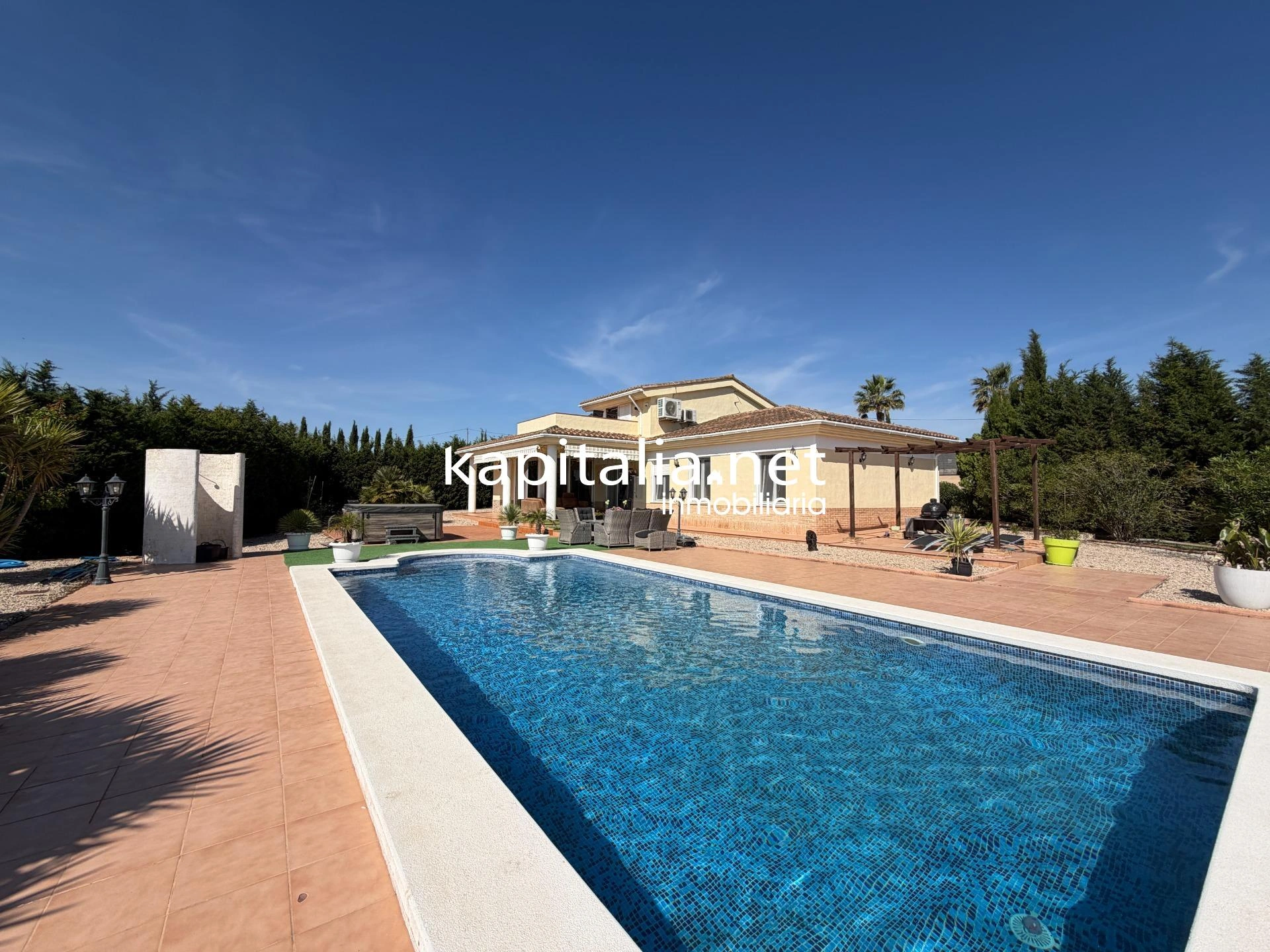 10411 - ESPECTACULAR CHALET CON JACUZZI EN OLLERIA. EN EXCLUSIVA EN KAPITALIA!!!