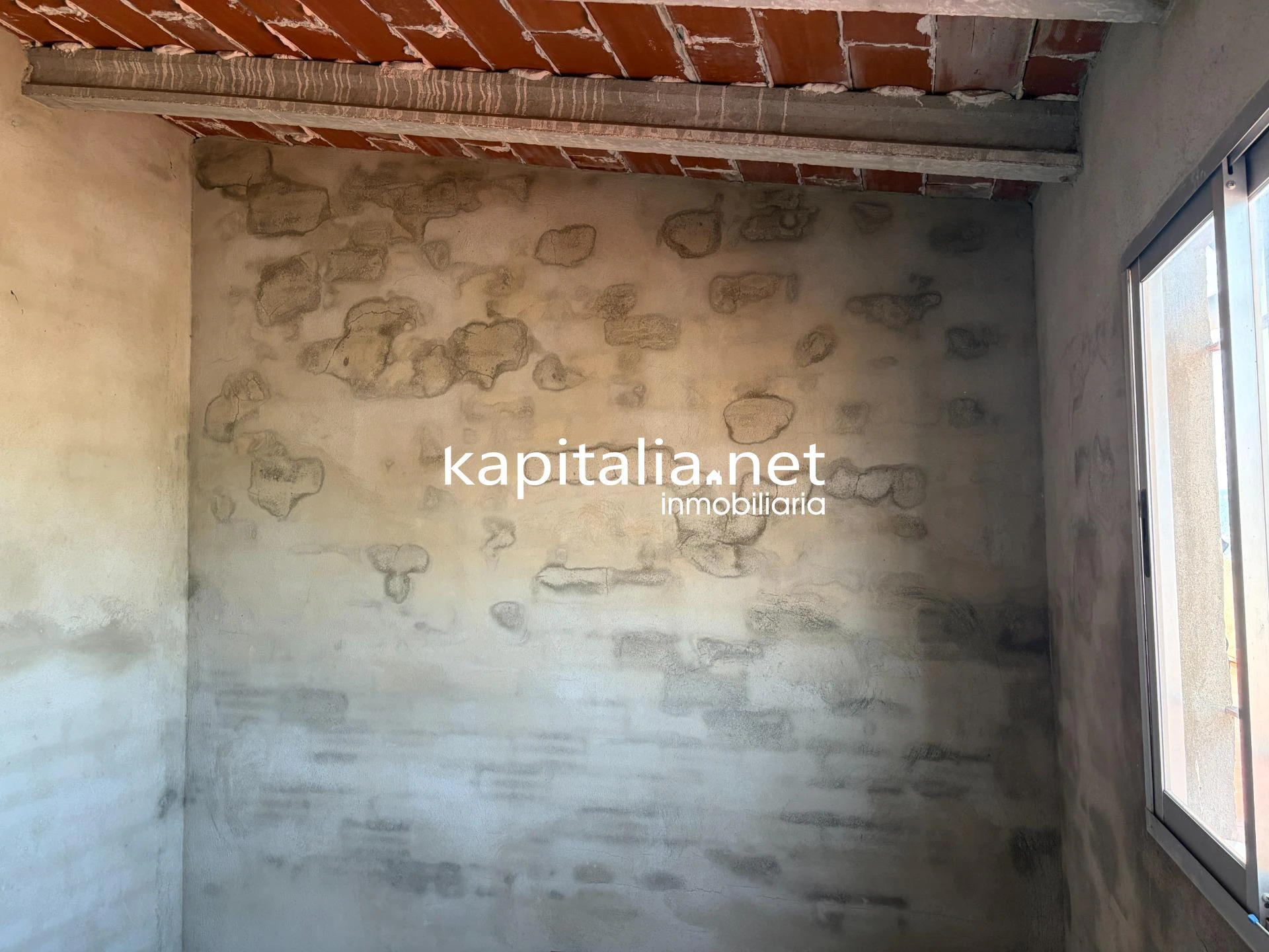 EDIFICIO EN EXCLUSIVA EN VENTA EN LA FONT DE LA FIGUERA.