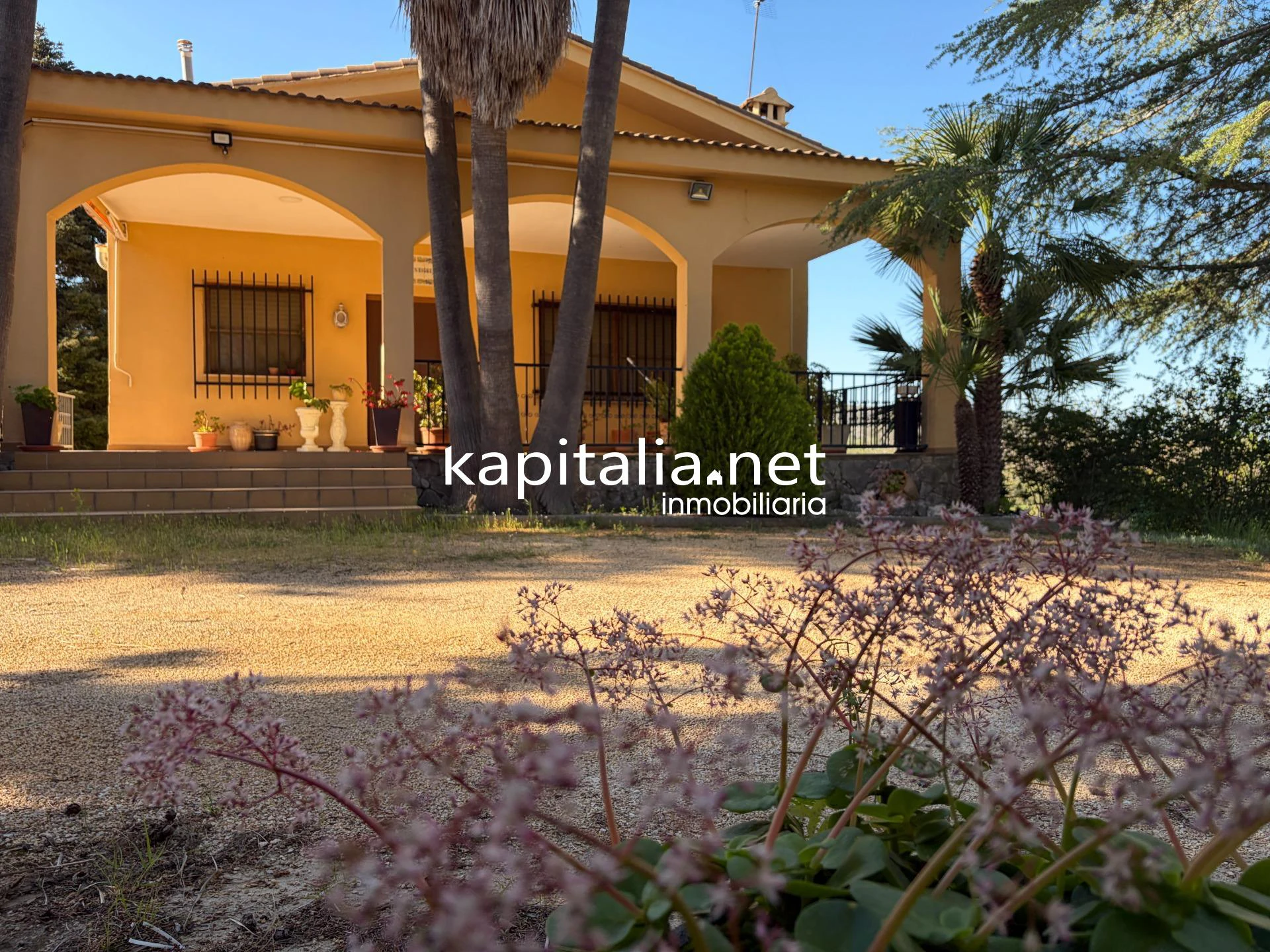 10408 - CHALET CON MAGNÍFICAS VISTAS EN EXCLUSIVA EN KAPITALIA!!