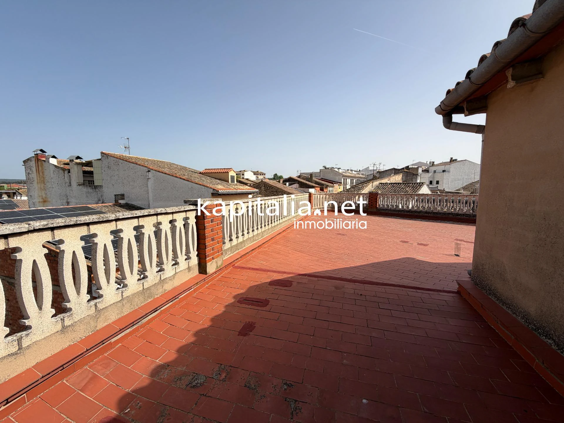 EDIFICIO EN EXCLUSIVA EN VENTA EN LA FONT DE LA FIGUERA.