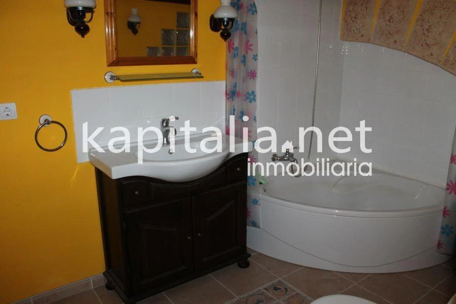 10362 - Encantadora casa de pueblo en la vila