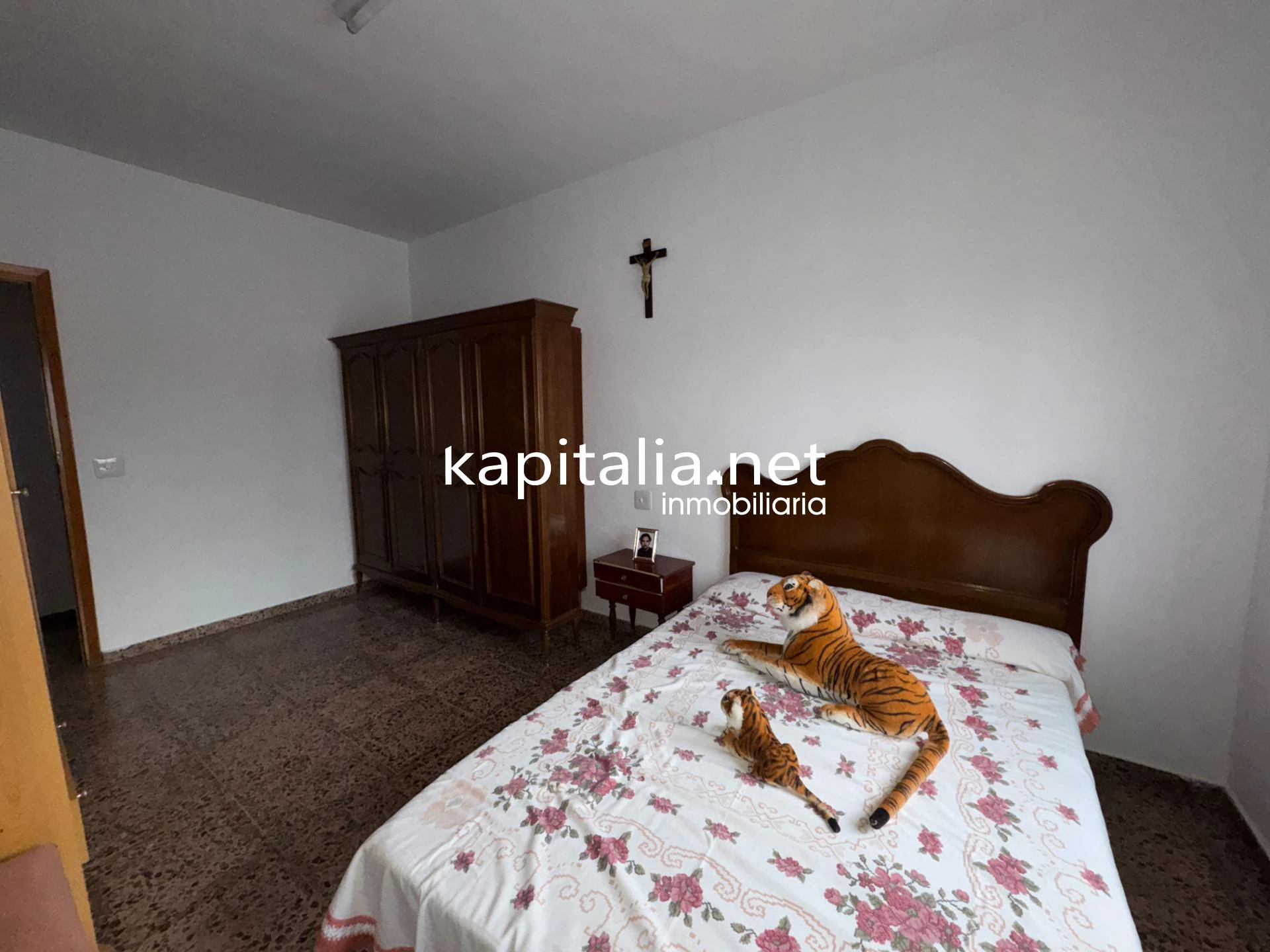 10224 - CASA DE CAMPO A LA VENTA EN ONTINYENT