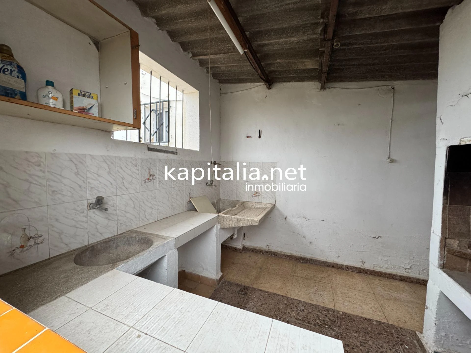 10224 - CASA DE CAMPO A LA VENTA EN ONTINYENT