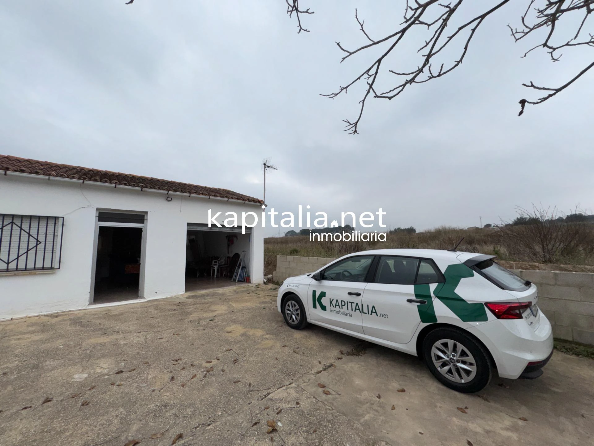 10224 - CASA DE CAMPO A LA VENTA EN ONTINYENT