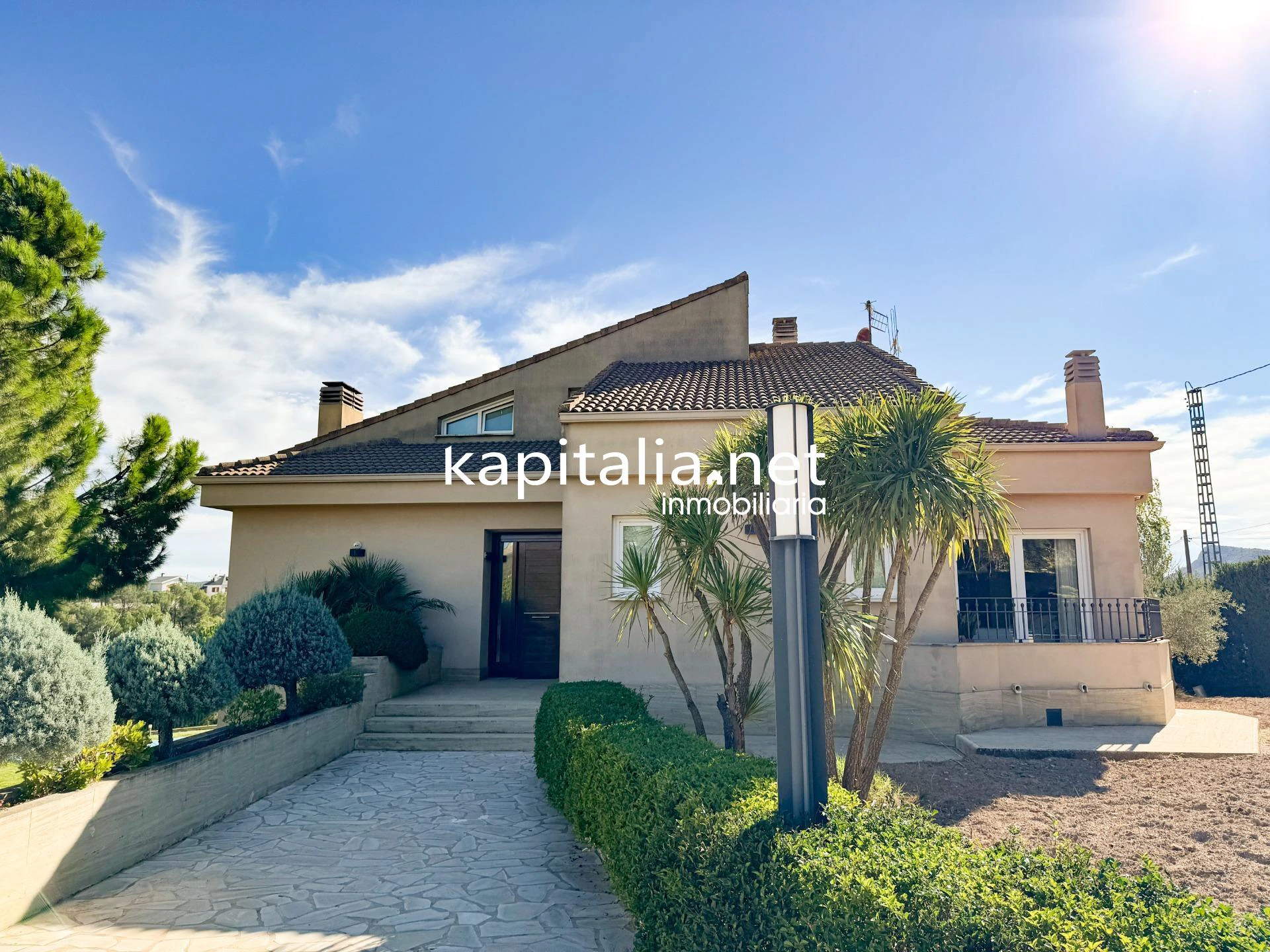 09494 - Espectacular chalet a la venta en Banyeres de Mariola (Alicante)