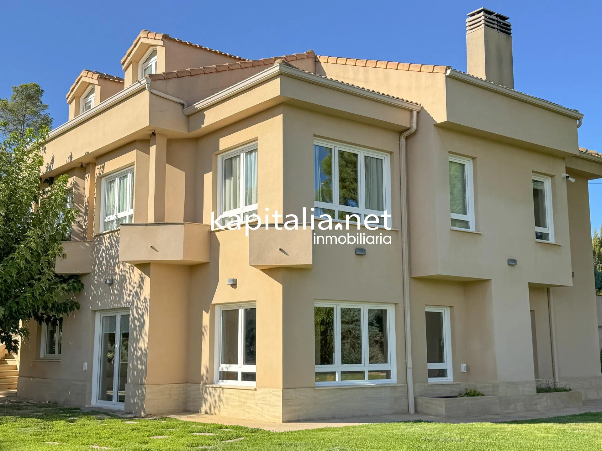 09494 - Espectacular chalet a la venta en Banyeres de Mariola (Alicante)