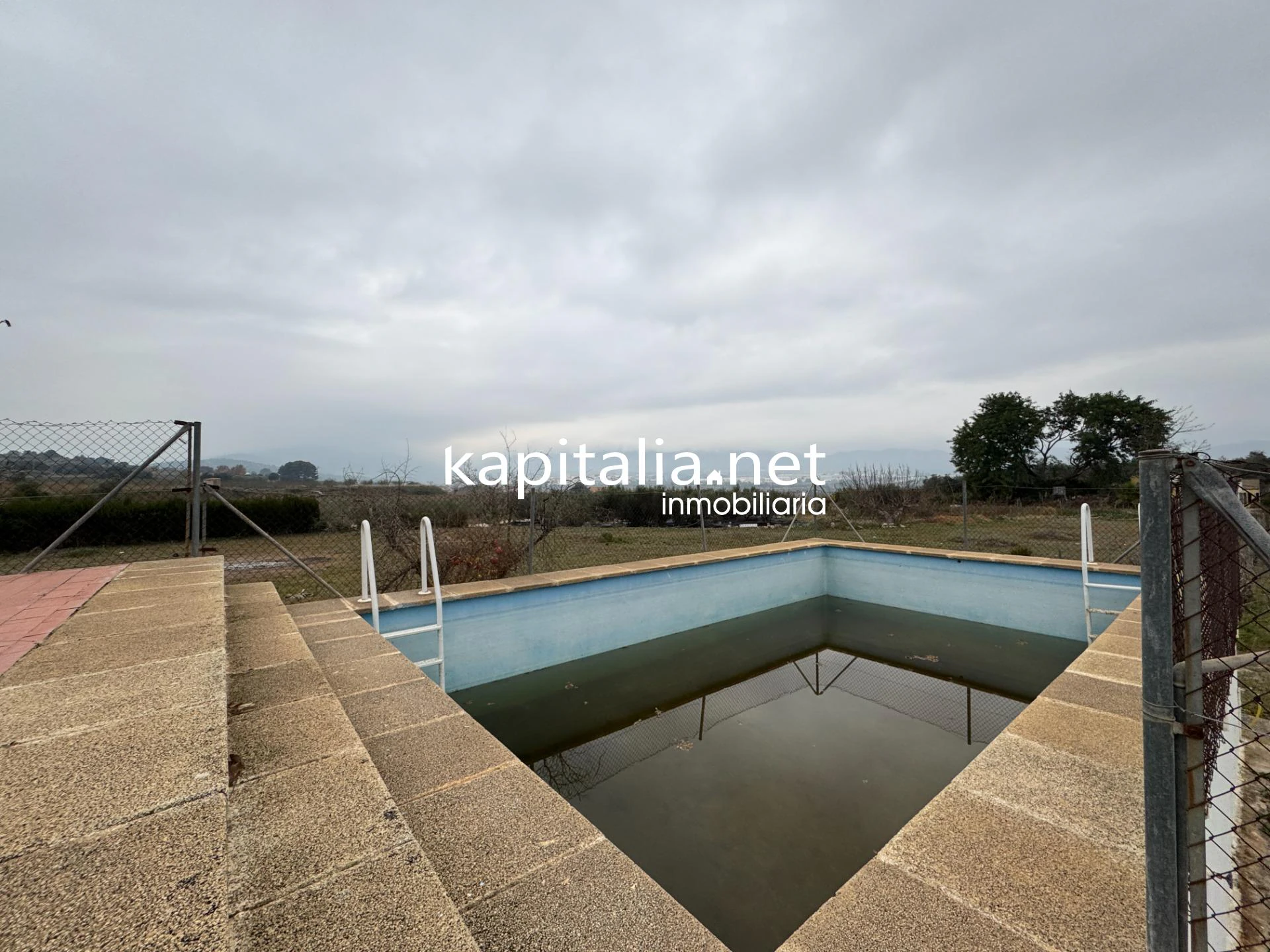 10225 - CASA DE CAMPO A LA VENTA EN MONTAVERNER