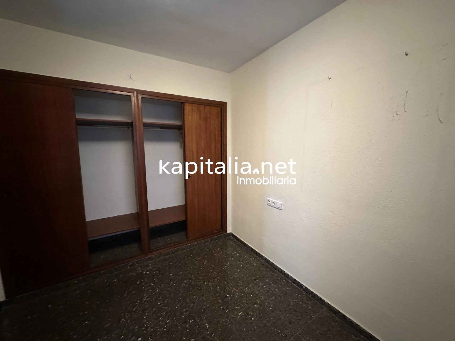 PISO A LA VENTA EN ALICANTE