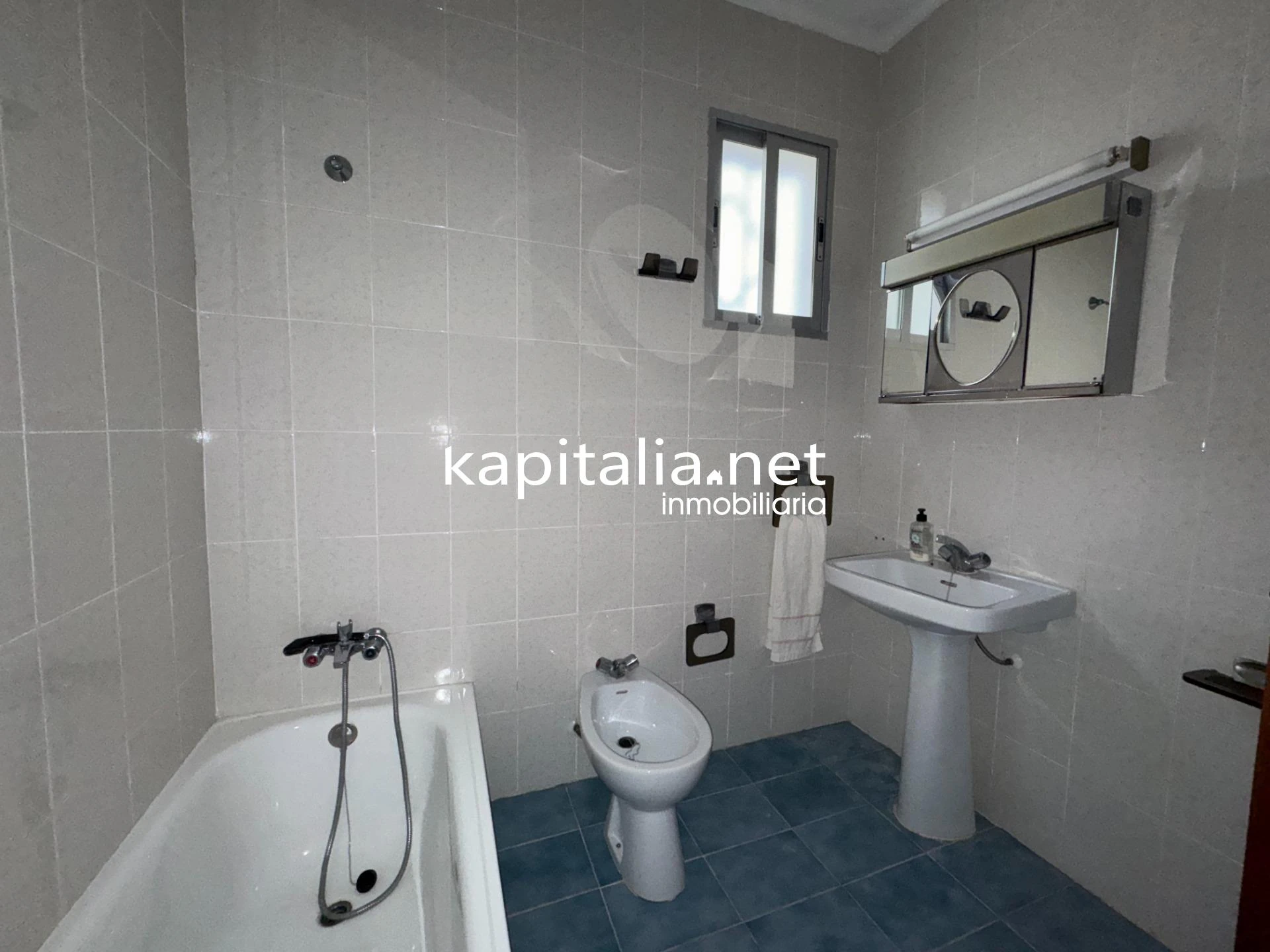 10226 - CASA DE CAMPO A LA VENTA EN AIELO DE MALFERIT