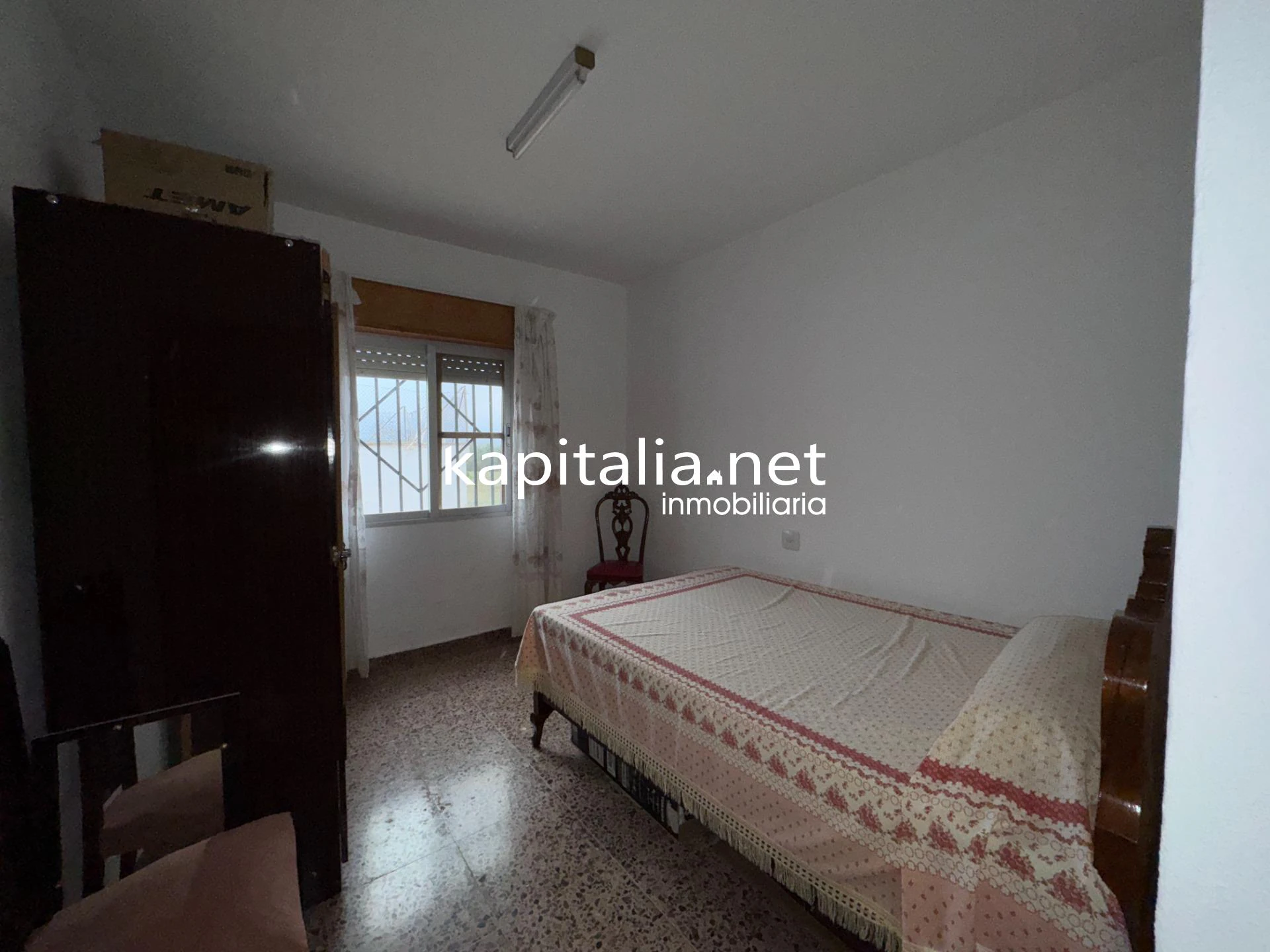 10224 - CASA DE CAMPO A LA VENTA EN ONTINYENT