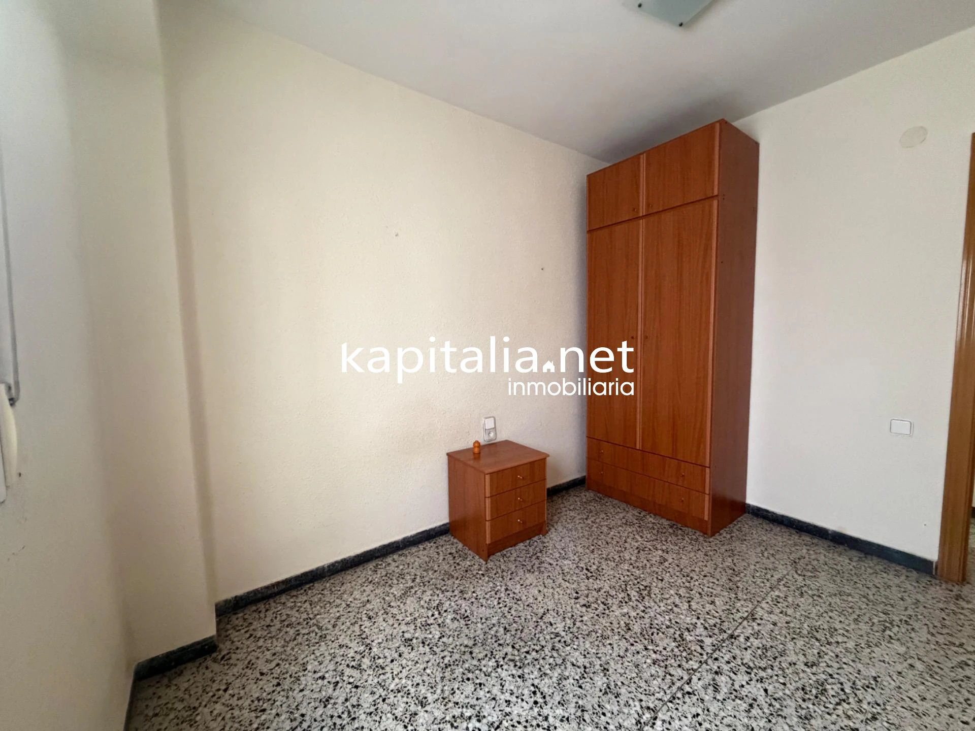 10243 - Piso de 4 habitaciones en Santa Rosa