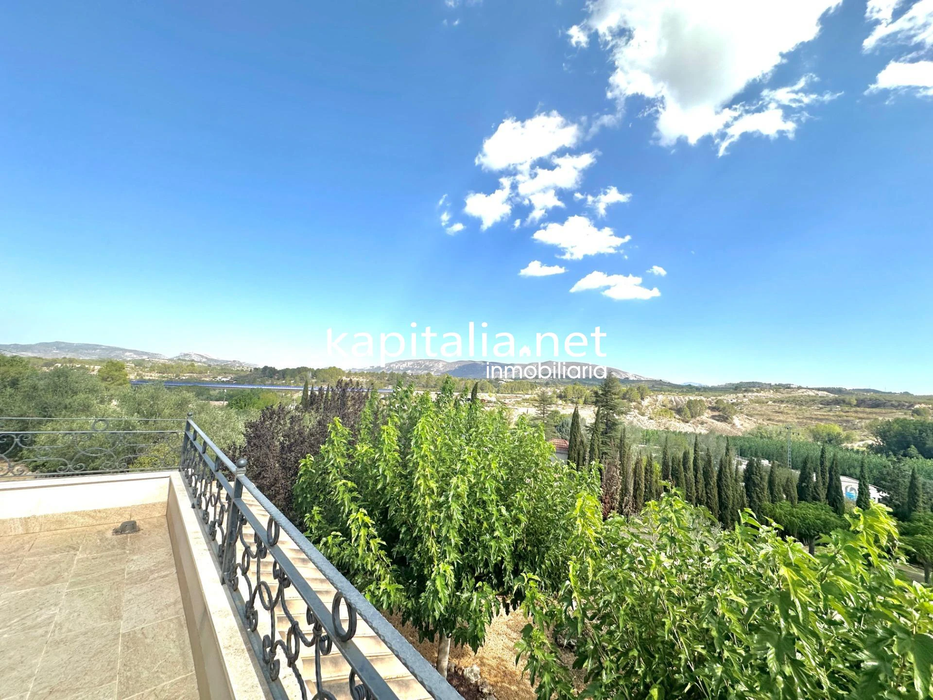 09390 - Magnifico chalet en exclusiva a la venta en Muro de Alcoy