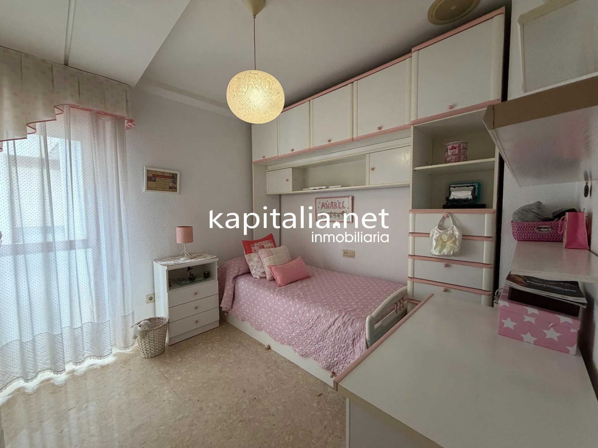 10439 - ACOGEDOR PISO EN AMPLIA AVENIDA EN EXCLUSIVA EN KAPITALIA!!.