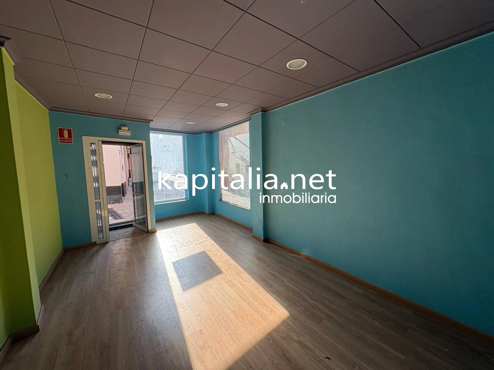 10440 - LOCAL COMERCIAL Y RESIDENCIAL A LA VENTA EN XATIVA