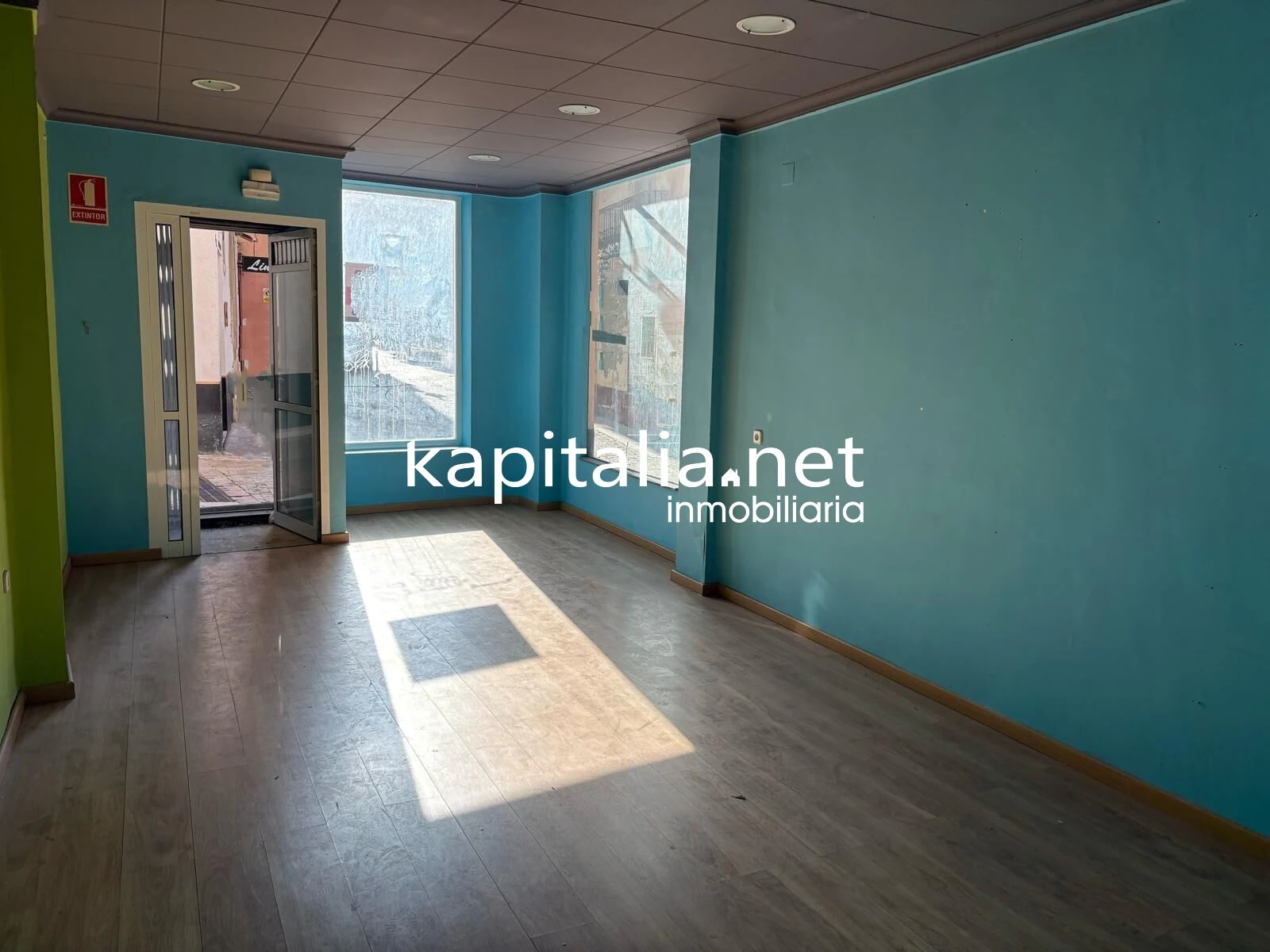10440 - LOCAL COMERCIAL Y RESIDENCIAL A LA VENTA EN XATIVA