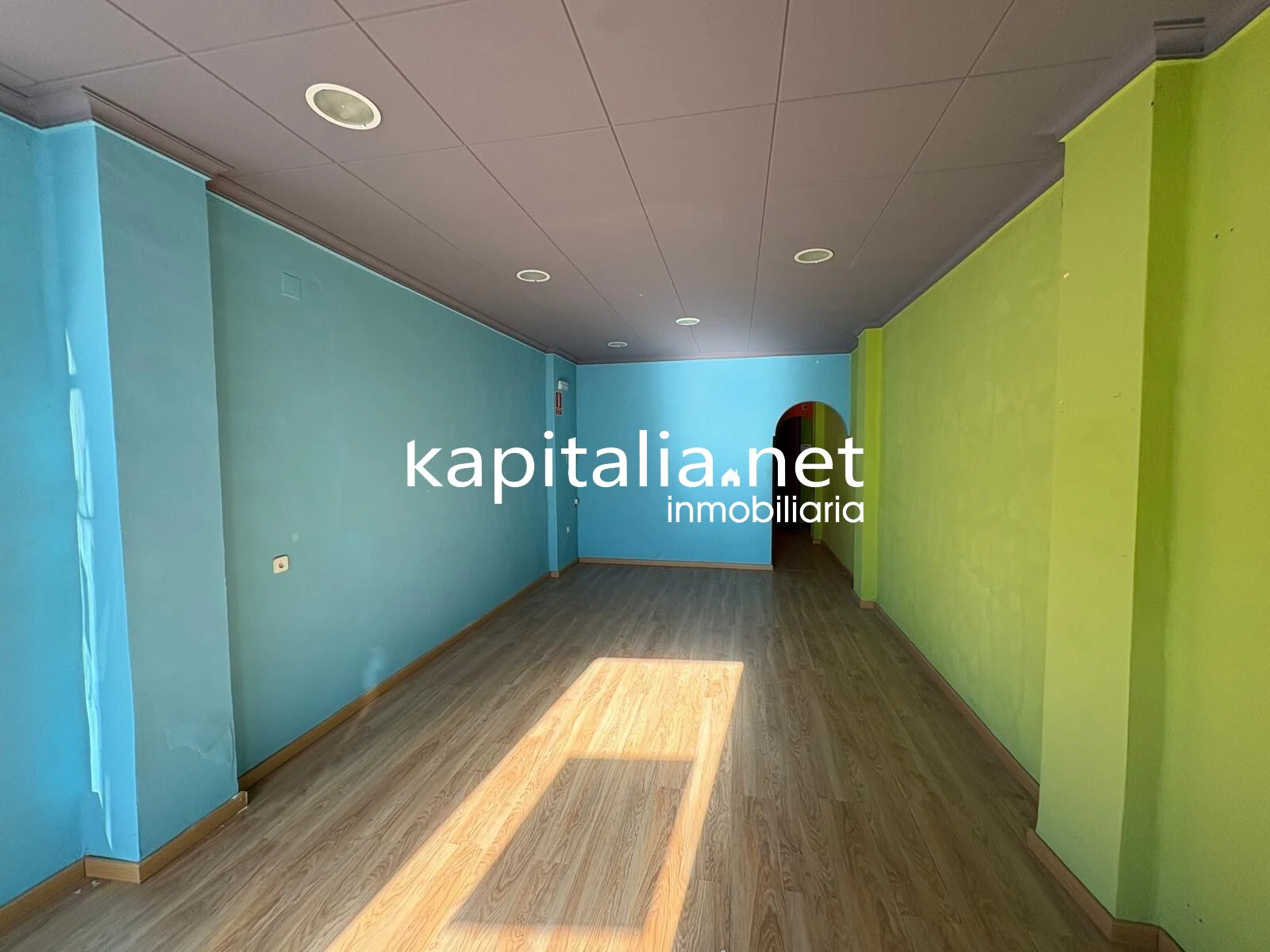 10440 - LOCAL COMERCIAL Y RESIDENCIAL A LA VENTA EN XATIVA