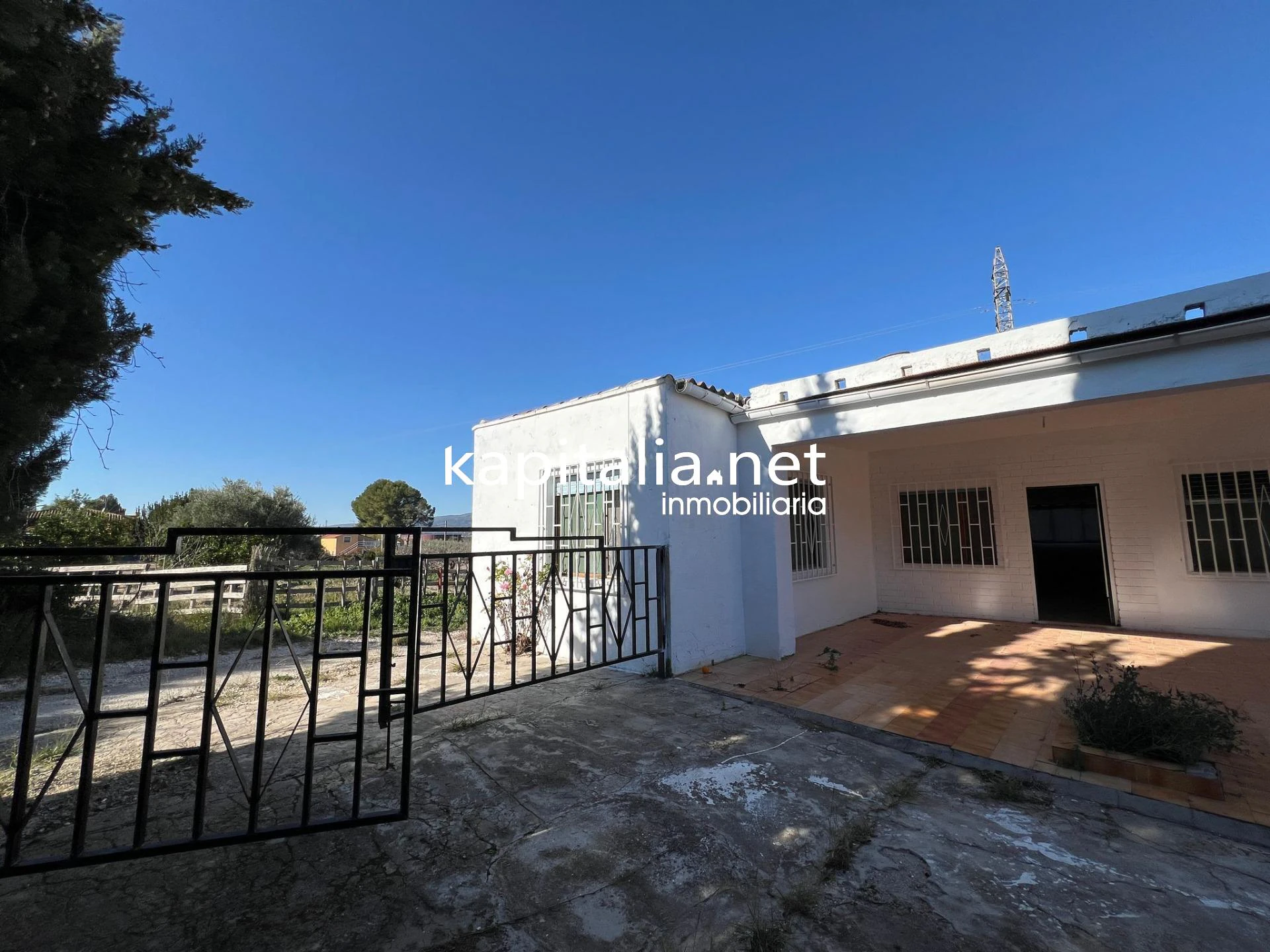 09823 - Chalet a la venta en Ontinyent , zona la Solana .