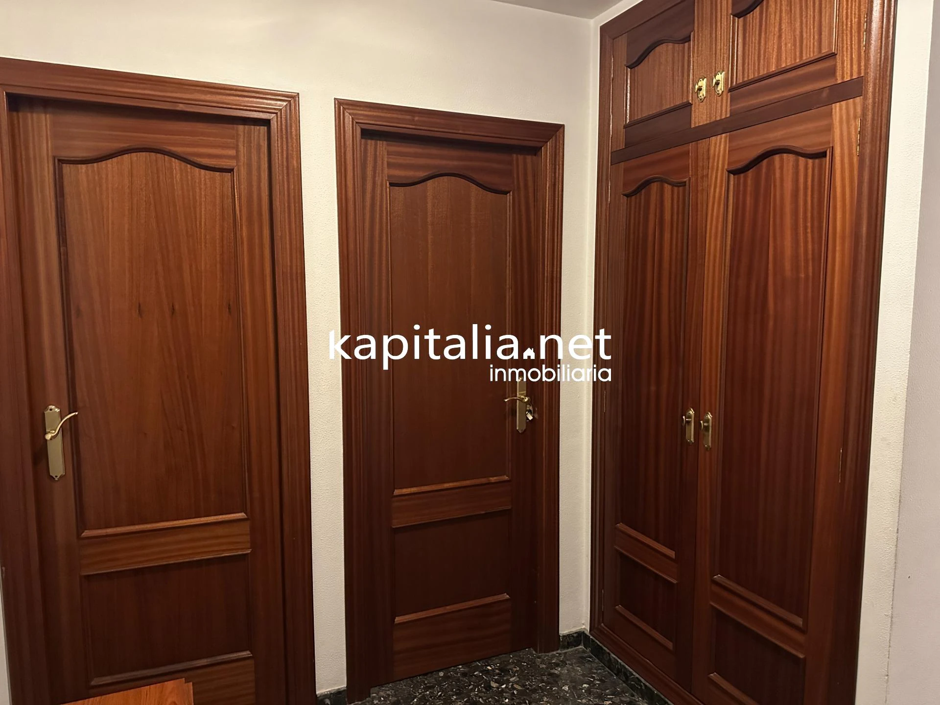 10253 - PISO A LA VENTA EN ONTINYENT