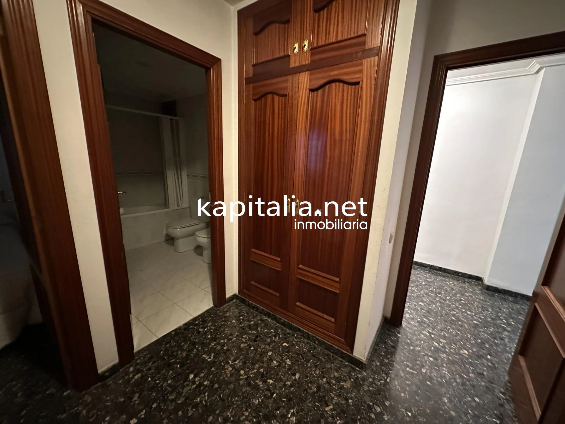 10253 - PISO A LA VENTA EN ONTINYENT