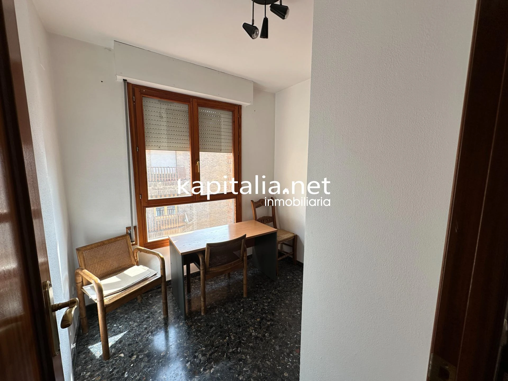 10253 - PISO A LA VENTA EN ONTINYENT