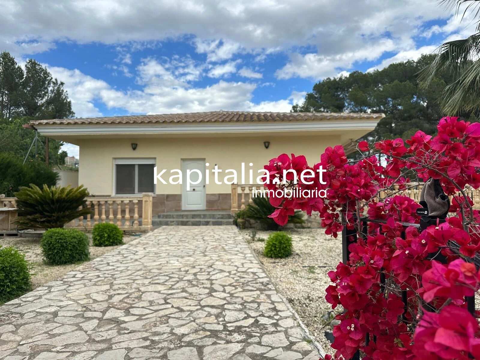 09977 - Chalet a la venta en L´Olleria (Valencia)