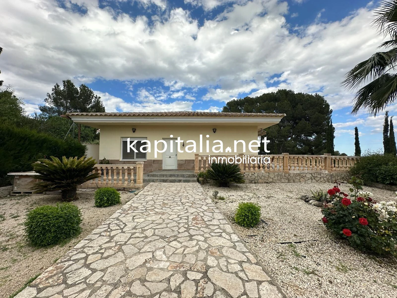 09977 - Chalet a la venta en L´Olleria (Valencia)