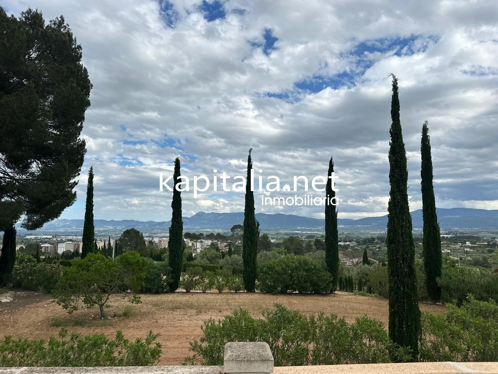 09977 - Chalet a la venta en L´Olleria (Valencia)