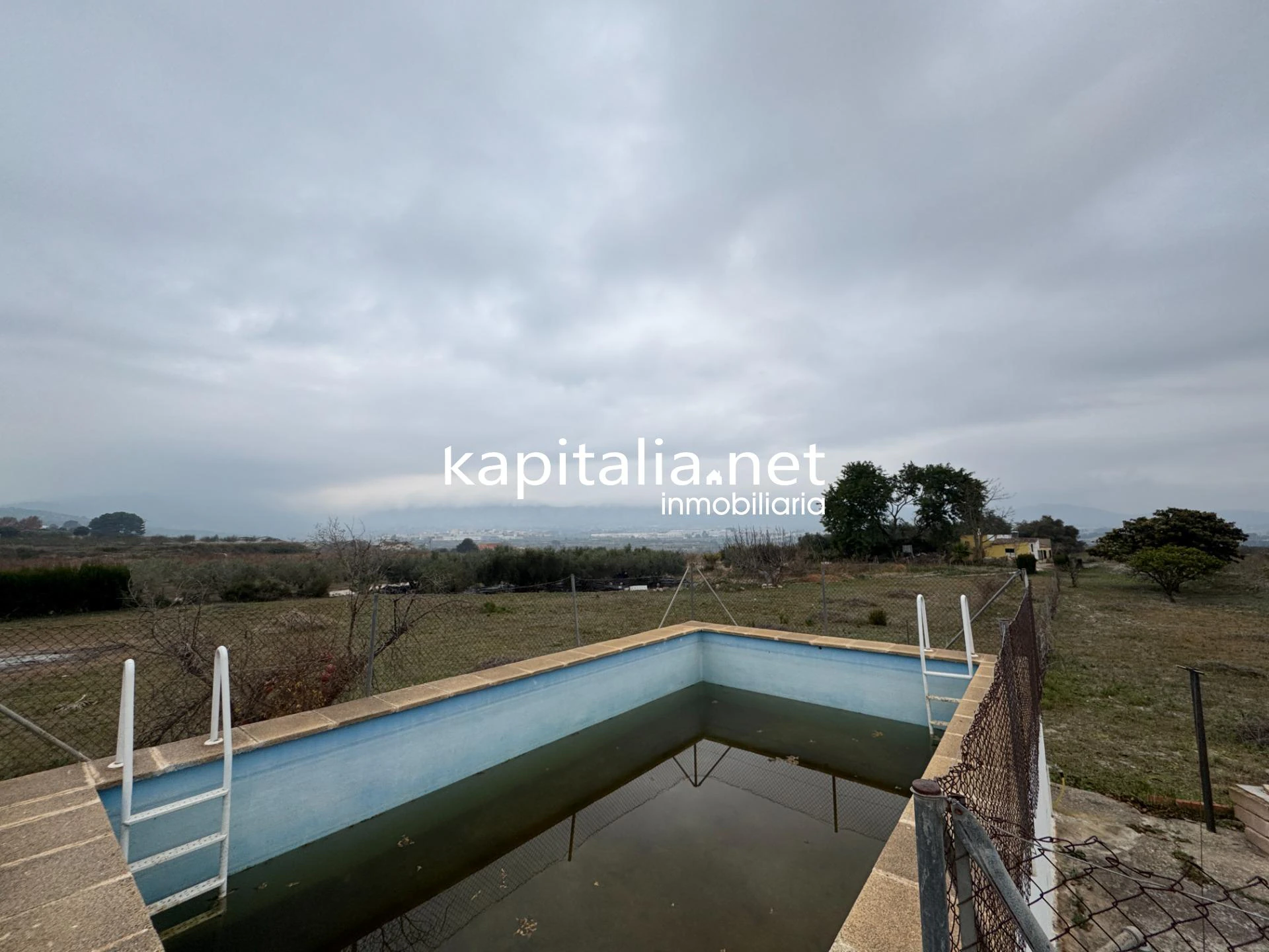 10223 - CASA DE CAMPO A LA VENTA EN ALBAIDA