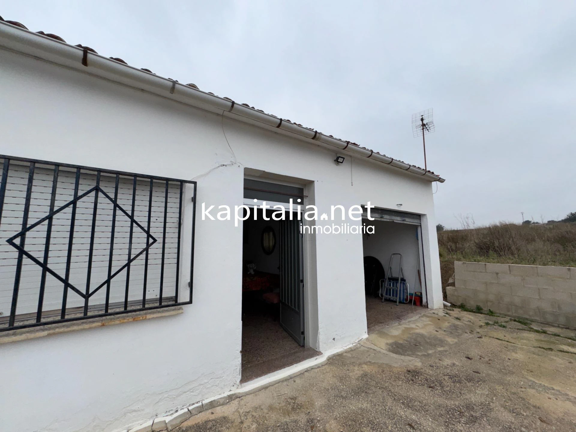 10223 - CASA DE CAMPO A LA VENTA EN ALBAIDA