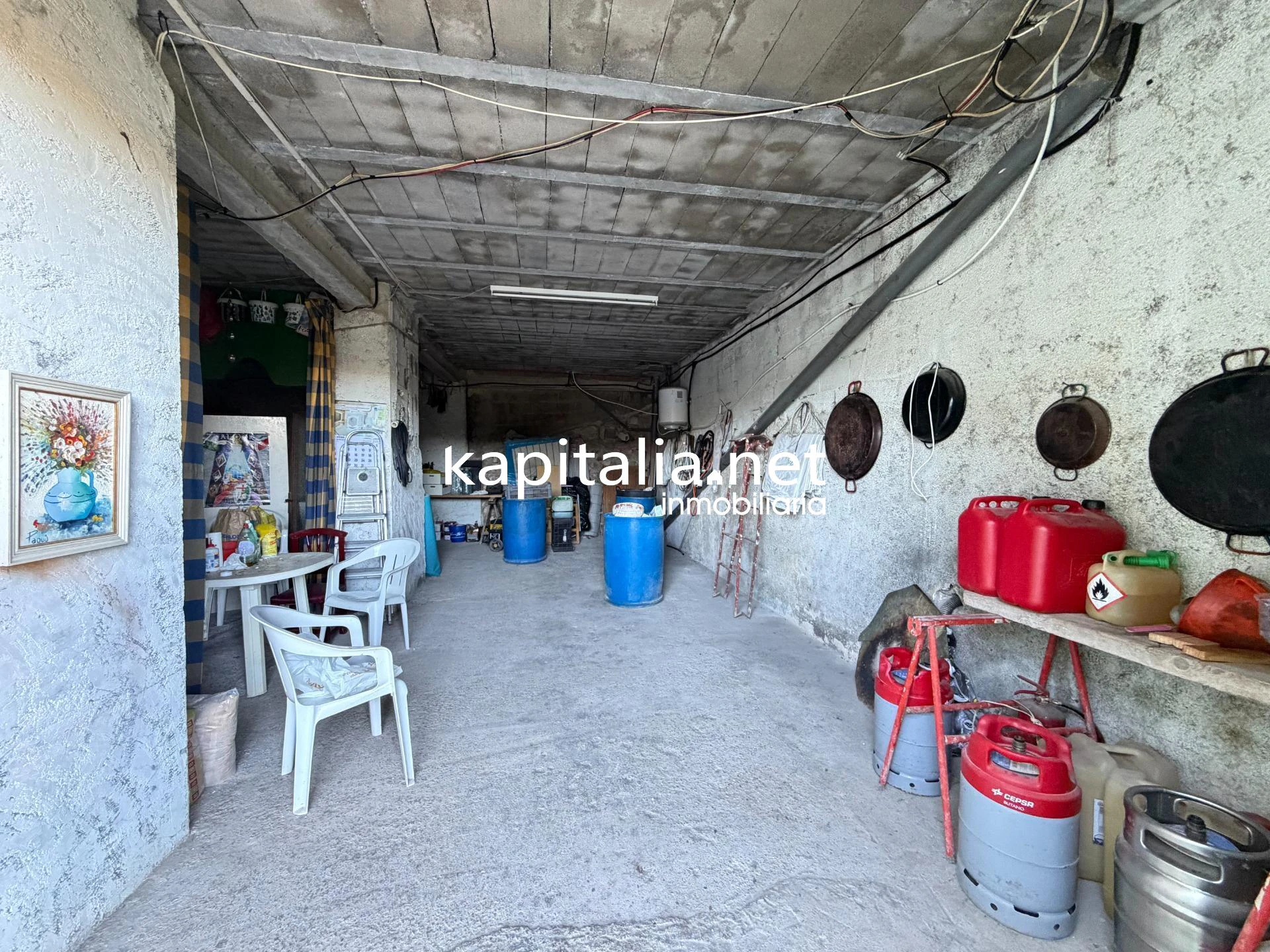 Casa con explotación agrícola en desuso
