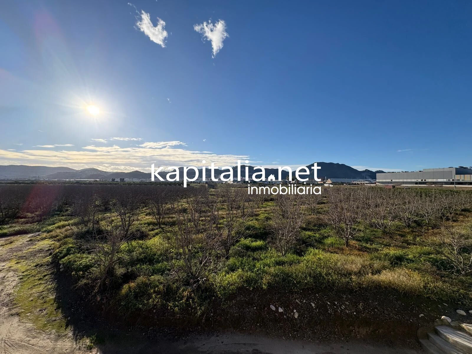 ESTUPENDO CHALET CON PARCELA A LA VENTA EN XATIVA