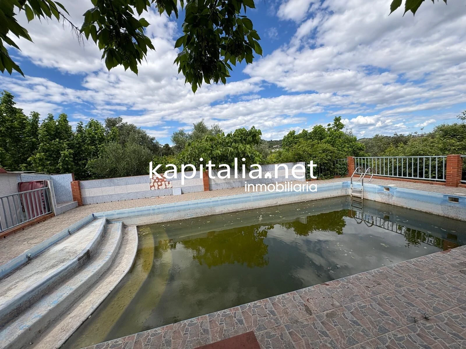 ESTUPENDO CHALET A LA VENTA CON LUZ Y PISCINA A TAN SOLO 5 MINUTOS DE XATIVA