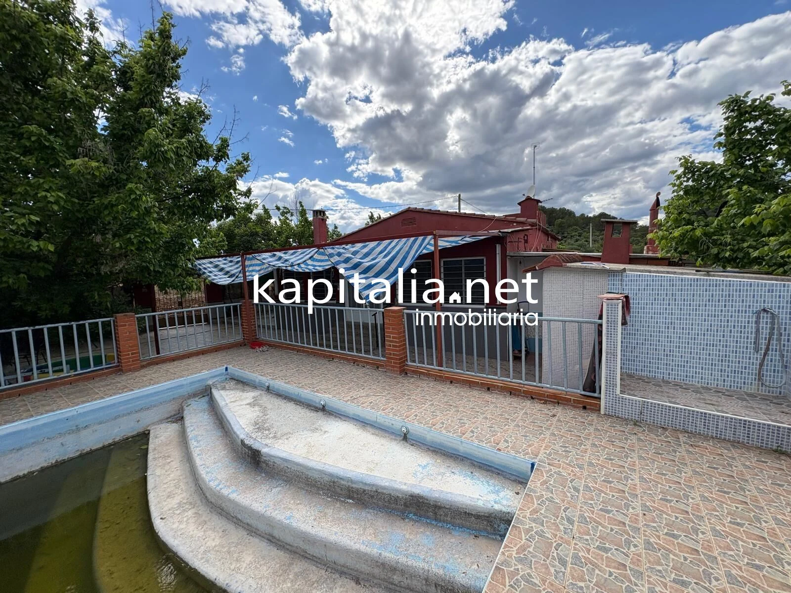 ESTUPENDO CHALET A LA VENTA CON LUZ Y PISCINA A TAN SOLO 5 MINUTOS DE XATIVA