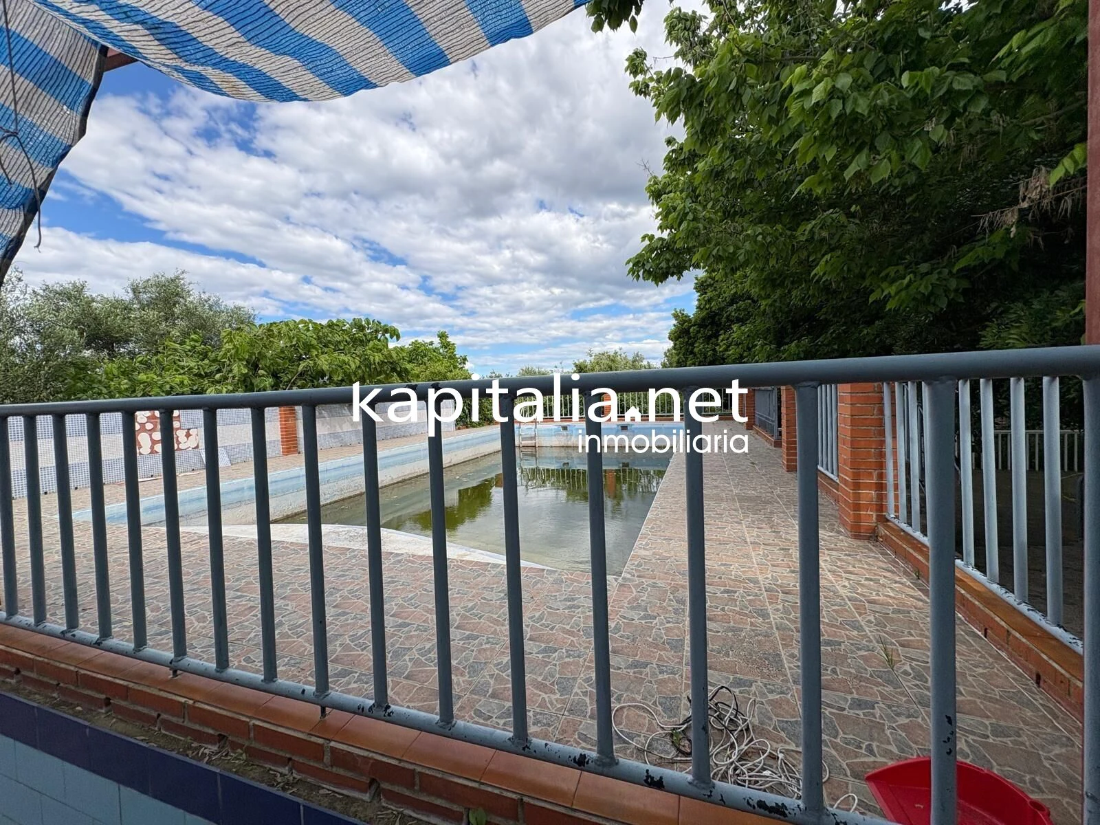 ESTUPENDO CHALET A LA VENTA CON LUZ Y PISCINA A TAN SOLO 5 MINUTOS DE XATIVA