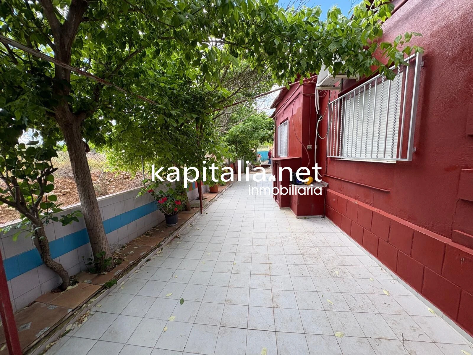 ESTUPENDO CHALET A LA VENTA CON LUZ Y PISCINA A TAN SOLO 5 MINUTOS DE XATIVA