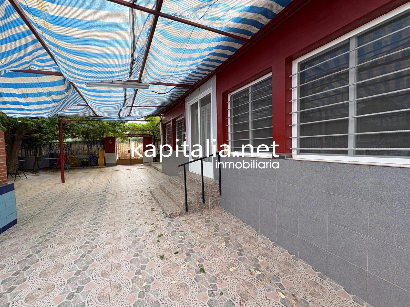 ESTUPENDO CHALET A LA VENTA CON LUZ Y PISCINA A TAN SOLO 5 MINUTOS DE XATIVA