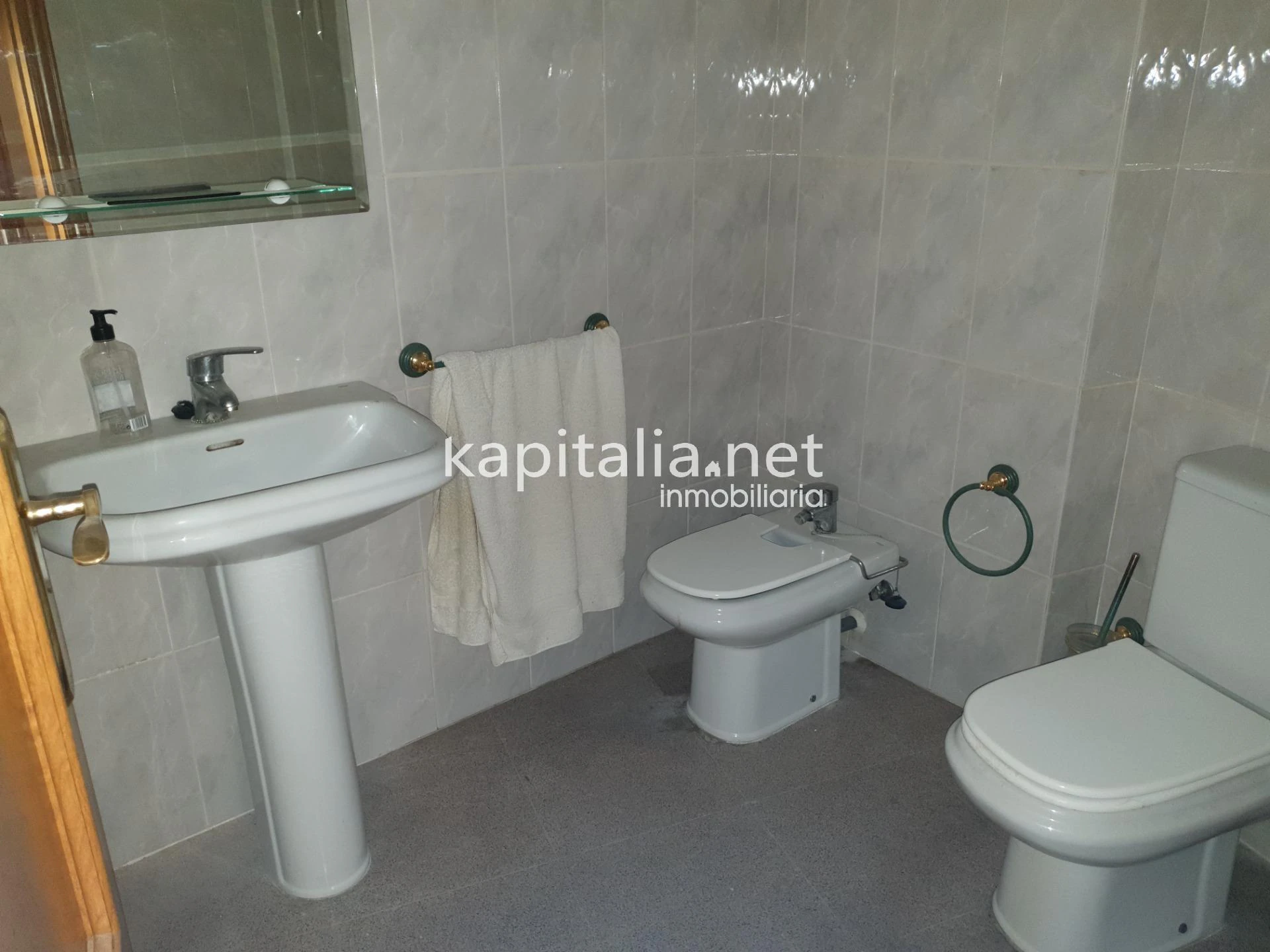 08720 - BAJO A LA VENTA EN ONTINYENT