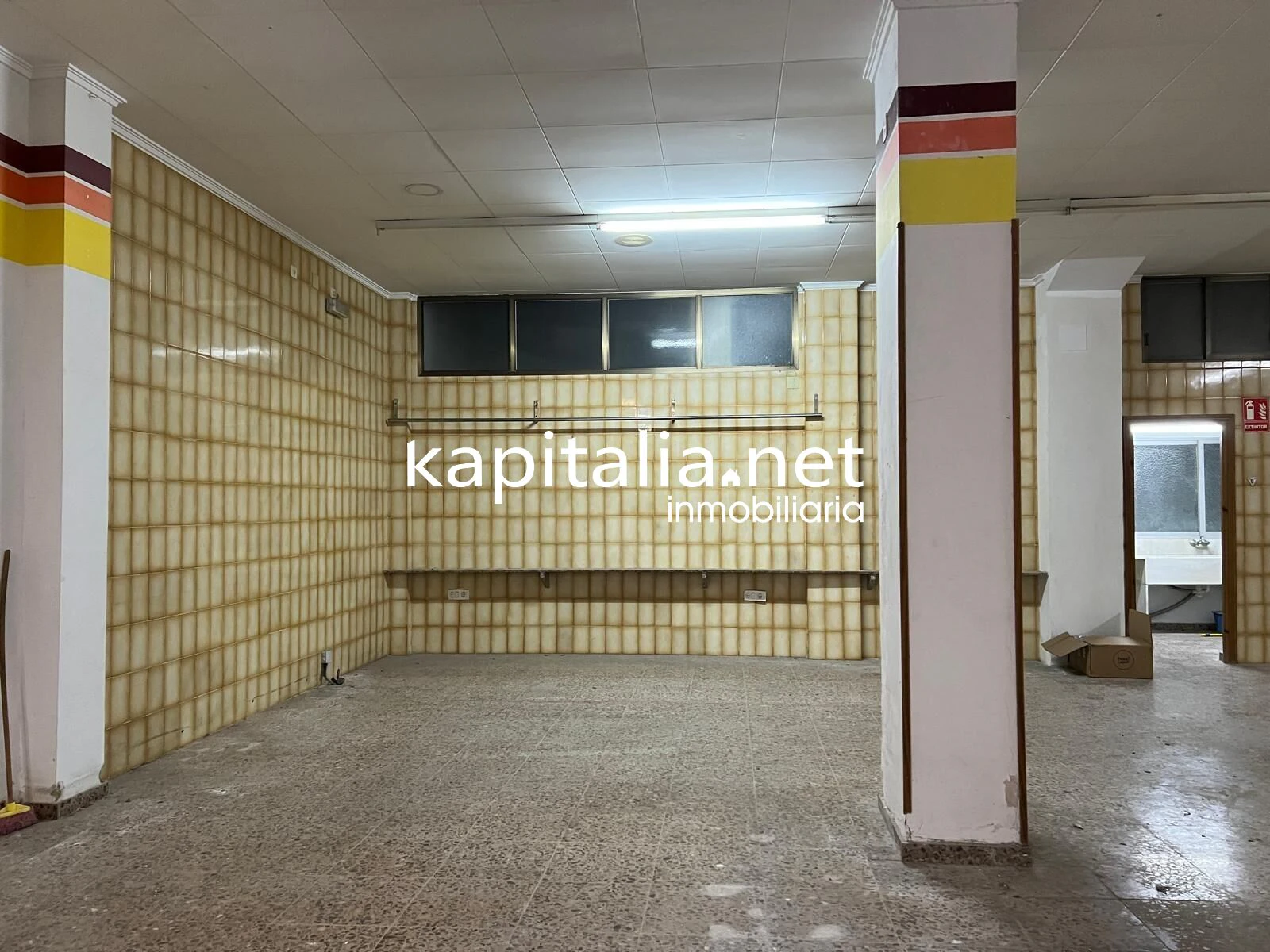 Local a la venta en Ontinyent , zona San José .