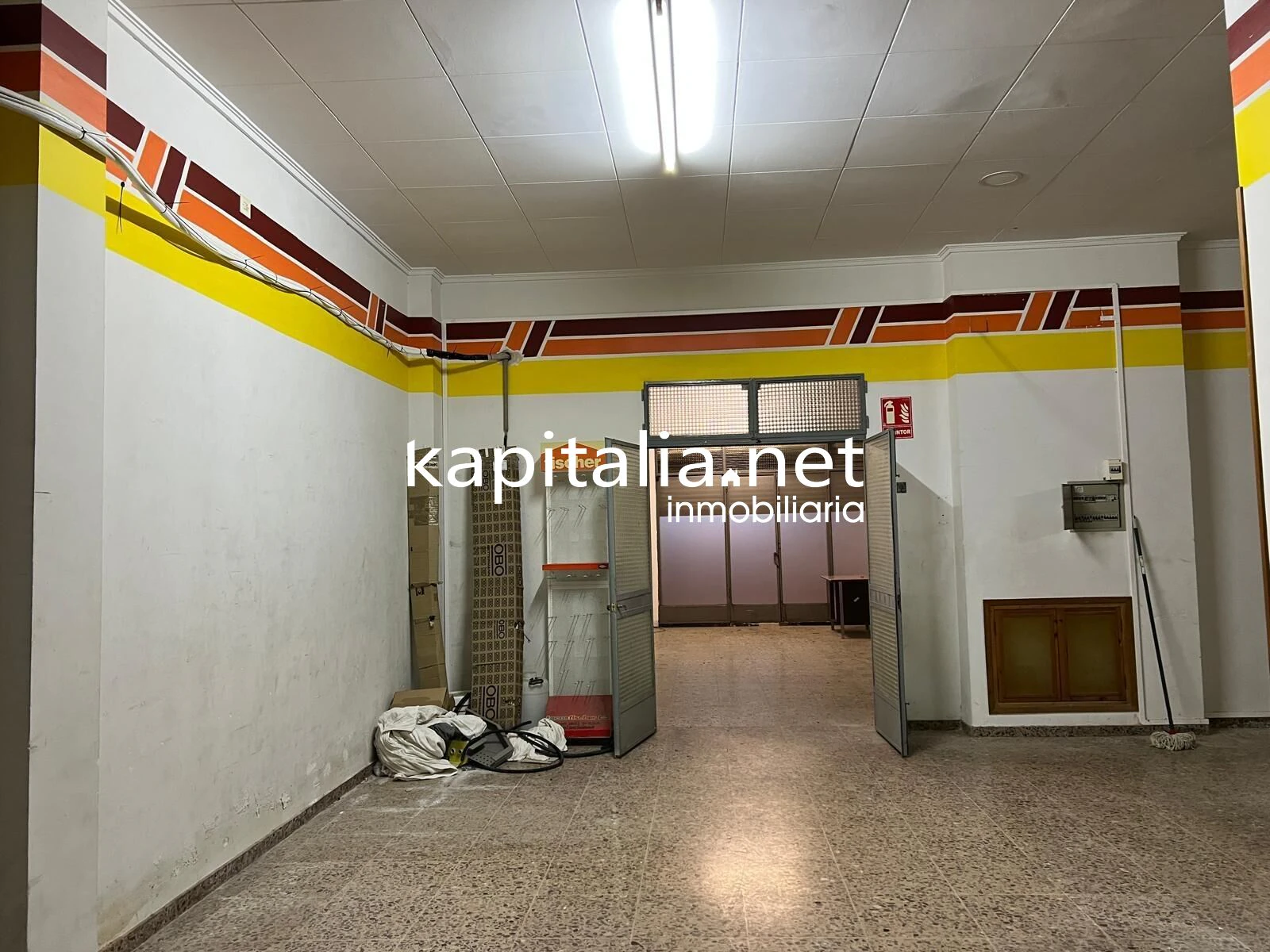 Local a la venta en Ontinyent , zona San José .