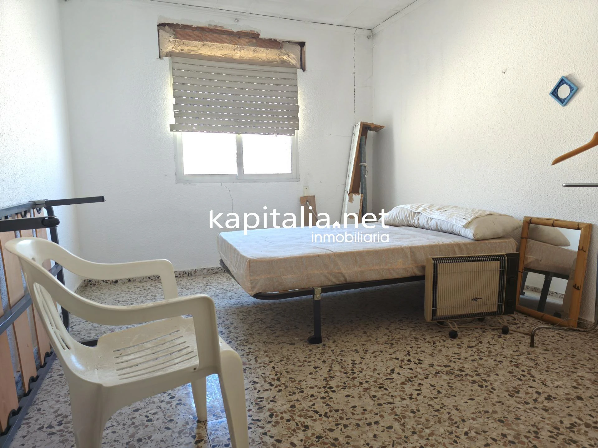 09926 - CASA PARA REFORMAR A LA VENTA EN LA POBLACIÓN DE SEMPERE.