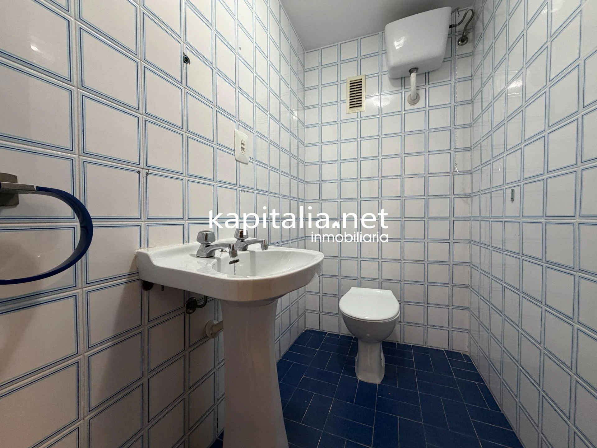 PRIMER PISO CON TERRAZA EN EXCLUSIVA EN KAPITALIA