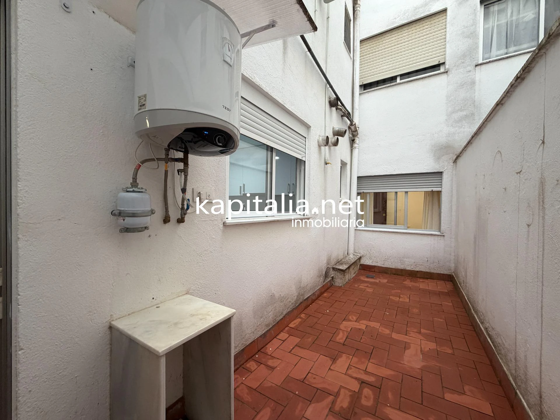 PRIMER PISO CON TERRAZA EN EXCLUSIVA EN KAPITALIA