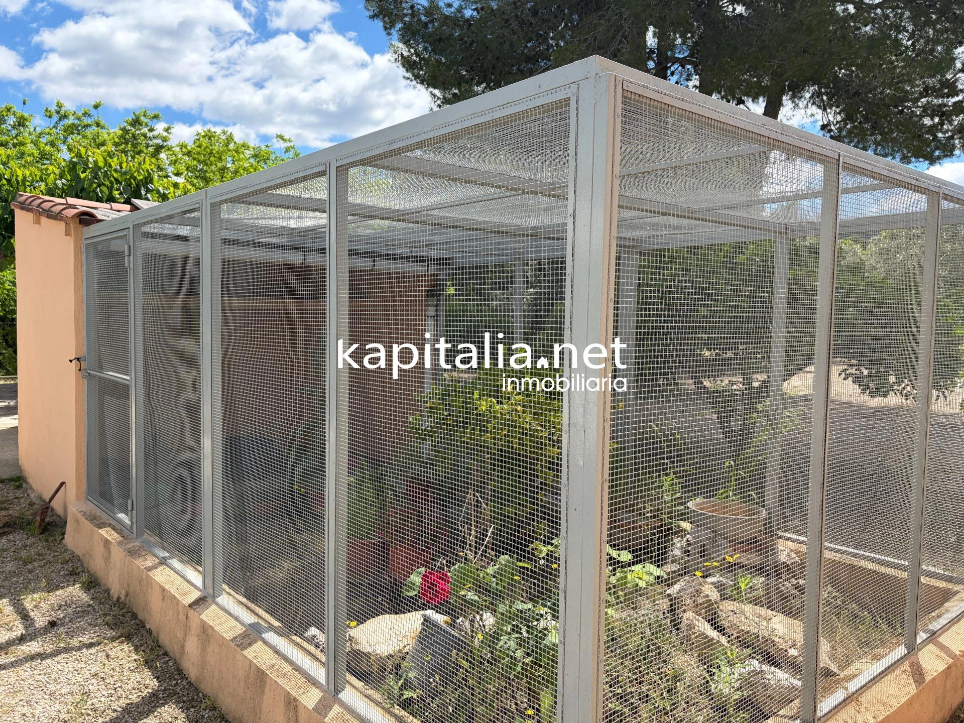 CHALET VENTA EN EXCLUSIVA EN KAPITALIA Y MUY CERCA DE LA CIUDAD.
