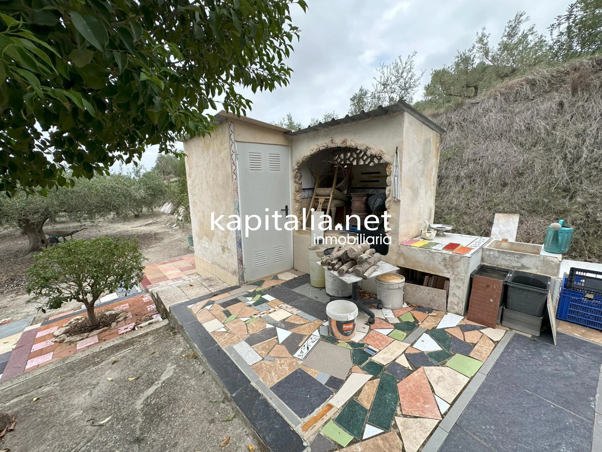 09410 - PARCELA CON CASITA A LA VENTA EN ONTINYENT