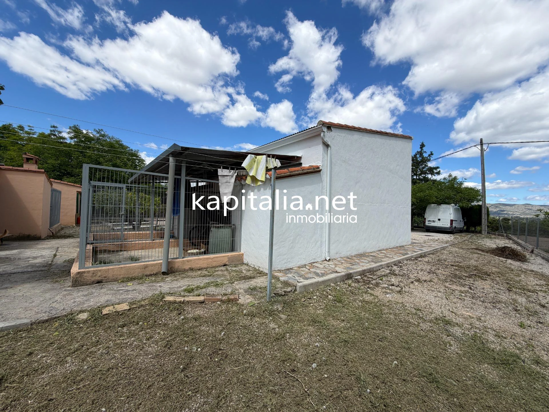 CHALET VENTA EN EXCLUSIVA EN KAPITALIA Y MUY CERCA DE LA CIUDAD.