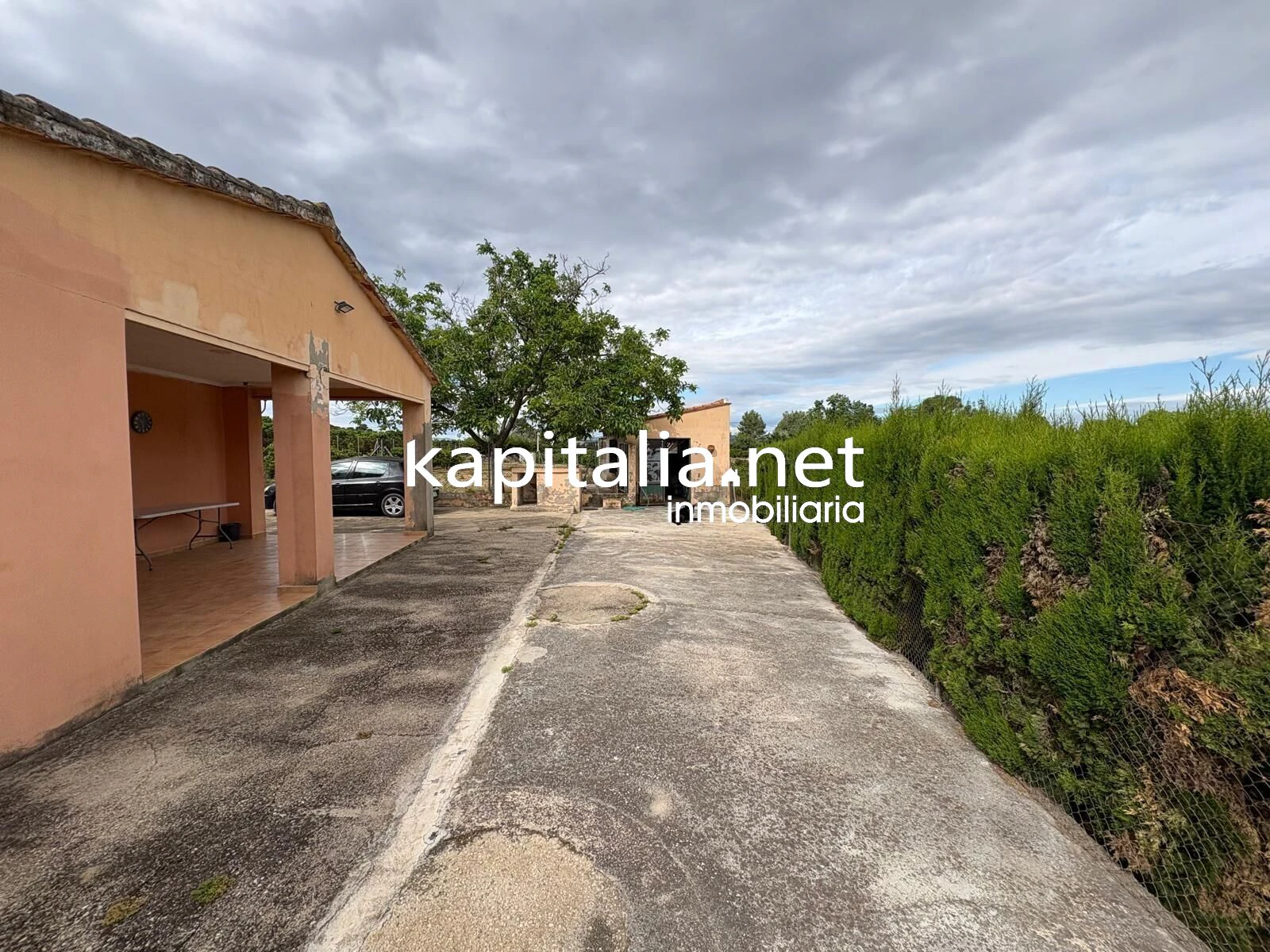 BONITO CHALET CON PISCINA, AGUA Y LUZ TOTALMENTE EQUIPADO A LA VENTA EN XATIVA