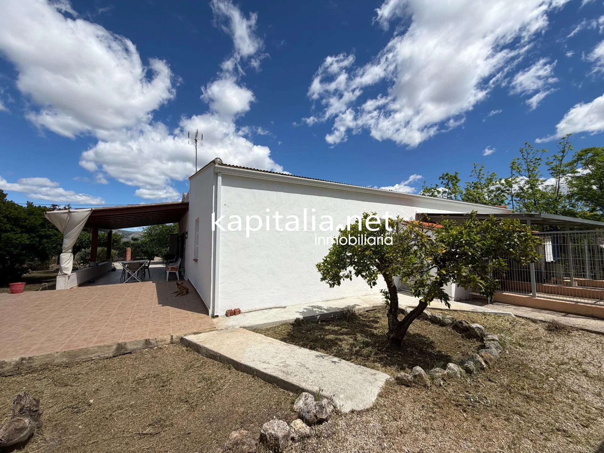 CHALET VENTA EN EXCLUSIVA EN KAPITALIA Y MUY CERCA DE LA CIUDAD.
