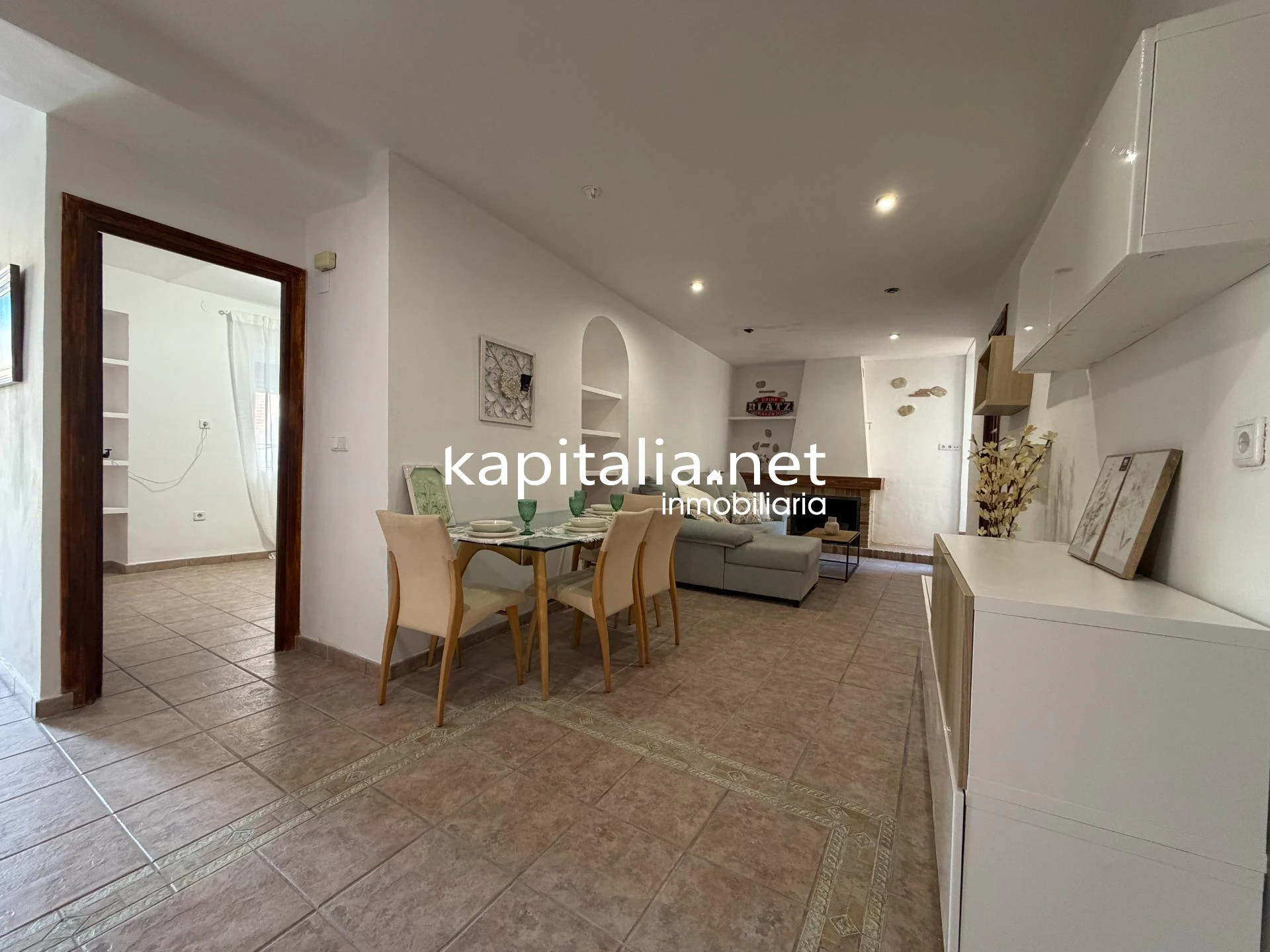 10395 - Casa reformada en Almudaina.